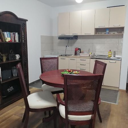 Apartman Sandrina ゴルバッツ エクステリア 写真