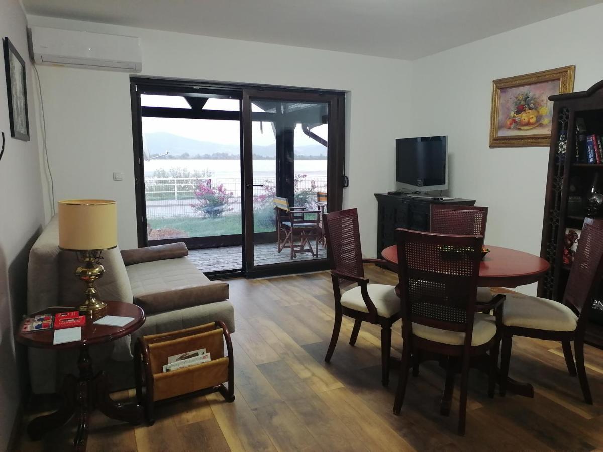 Apartman Sandrina ゴルバッツ エクステリア 写真